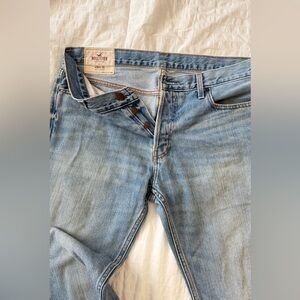 Hollister Men's Light Blue Slim Jeans size 34x32